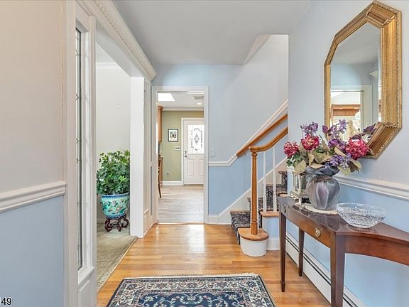 3rd image of 1280 White Oak Rd