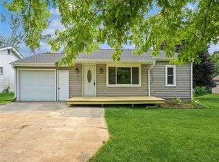 425 S League Rd, Colfax, IA 50054