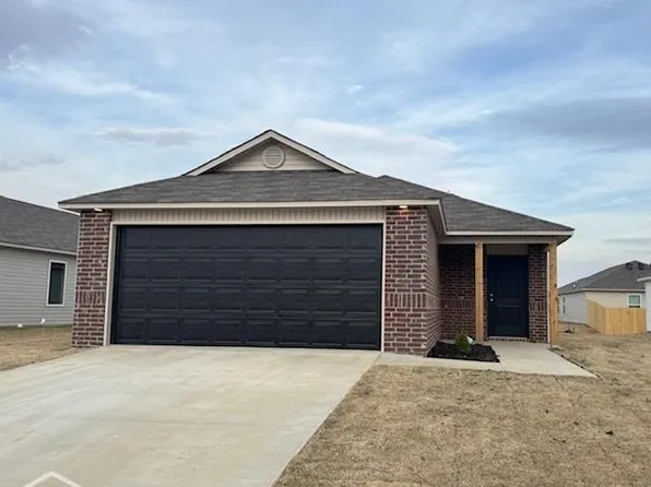 5806 Boone St, Jonesboro, AR 72404