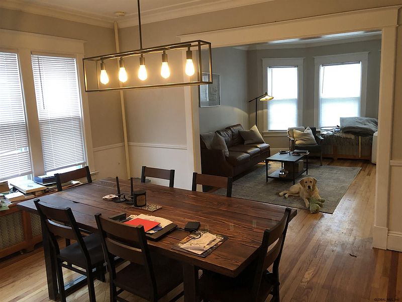 4th image of 16 Harris Avenue