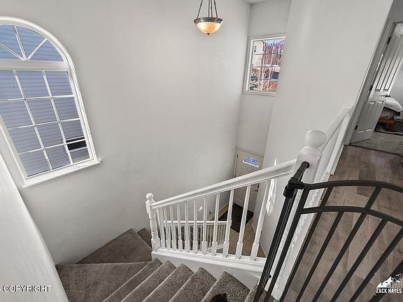 4th image of 20850 Mountainside Dr