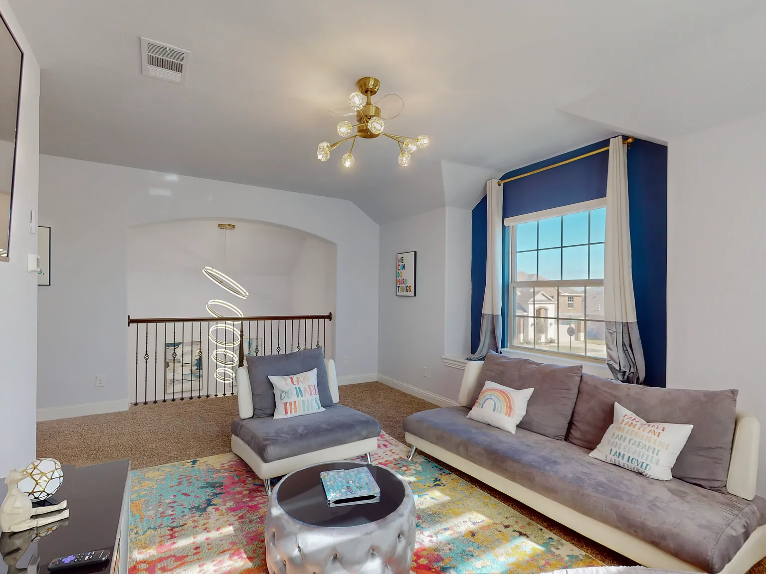 4 bed, 2770 sqft, $4,900 — Photo 2