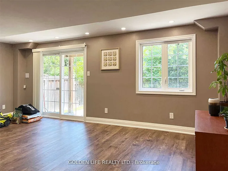 187 Riverwalk Dr — Photo 15