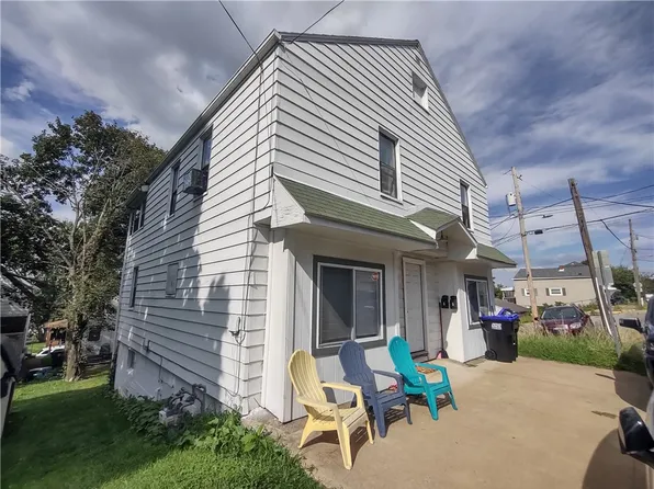 404 Hillside Ave, Ellwood City, PA 16117