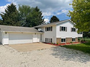 19816 93rd St, Bristol, WI 53104