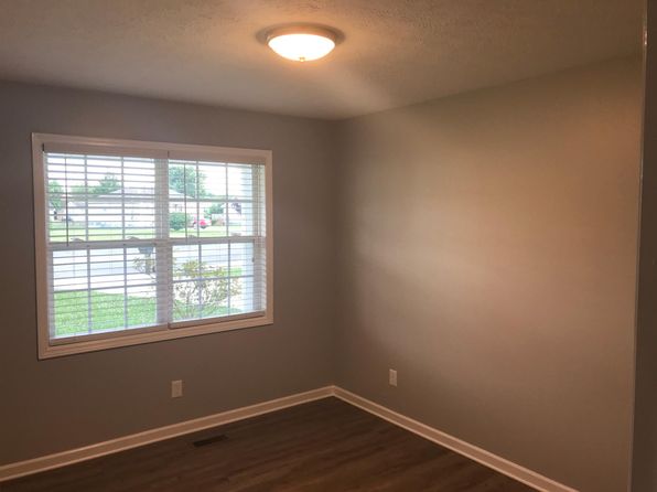 71 Woods Edge Ct, Manchester, TN 37355
