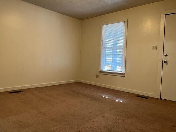 4th image of 1013 S 4th St #2-1013-2