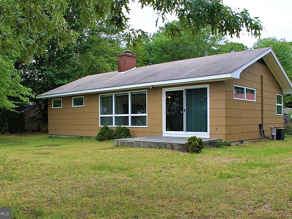 4th image of 23260 Holly Park Dr