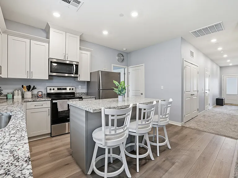 7812 Strawberry Ln — Photo 13