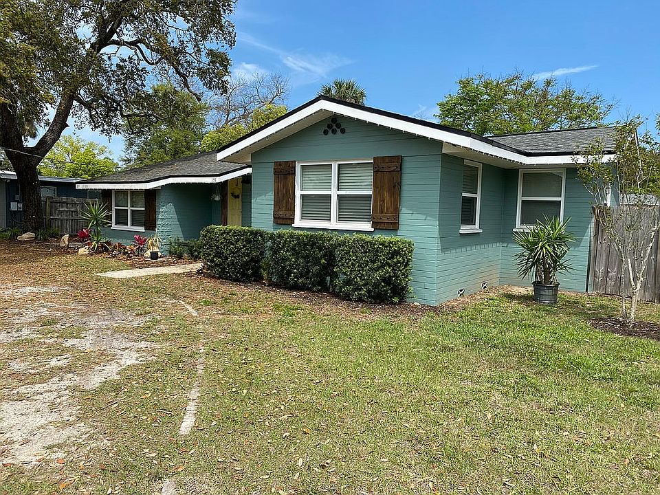 1st image of 151 Myra Blvd