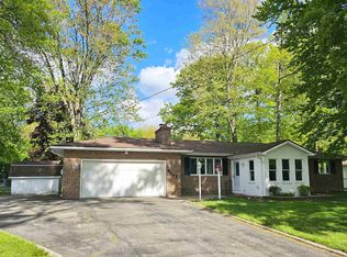 3045 W Birch Dr, Bay City, MI