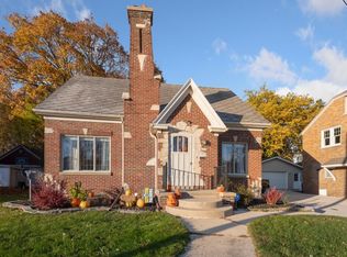1114 Waldo Blvd, Manitowoc, WI 54220