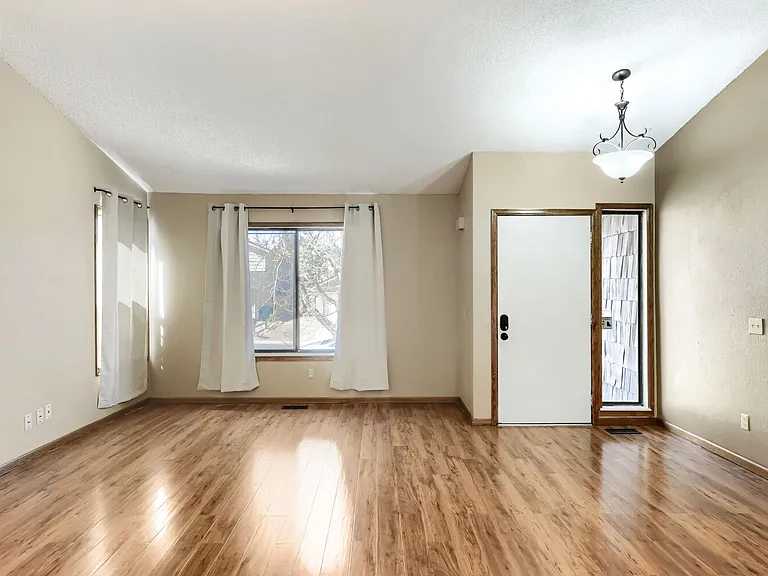 18911 E Loyola Cir — Photo 5