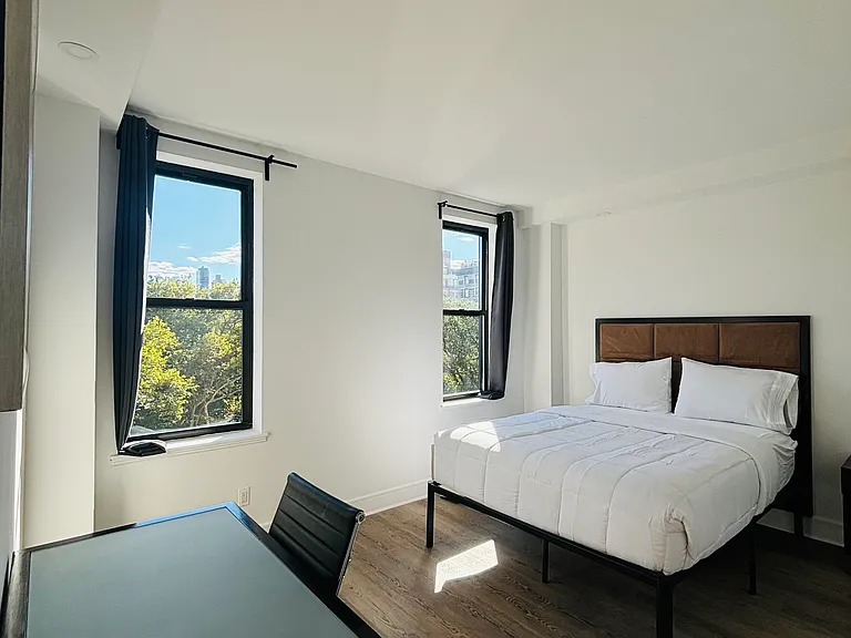 45 W 81st St #8D — Photo 2
