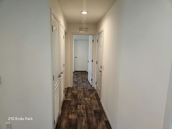 4th image of 210 Endopark #182