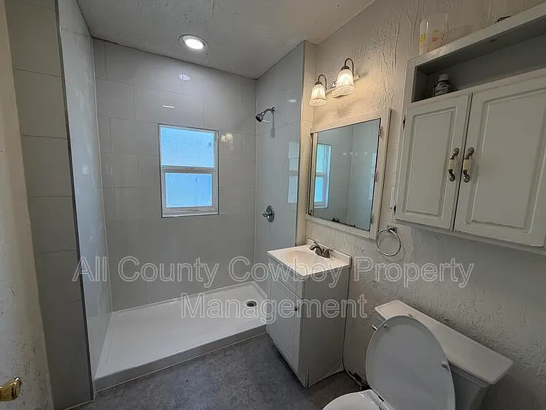 810 Gibbon St — Photo 6