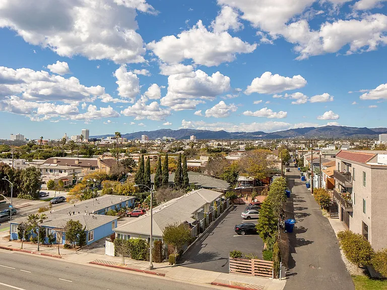 1122 Pico Blvd — Photo 32