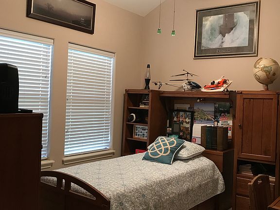 4th image of 7413 Lake Travis Dr #5-C