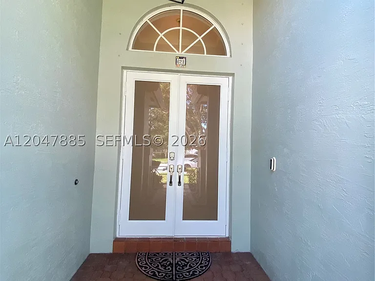 628 SW 168th Ter #0 — Photo 3