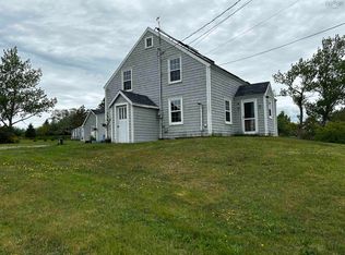 712 Highway 335, West Pubnico, NS B0W 3S0