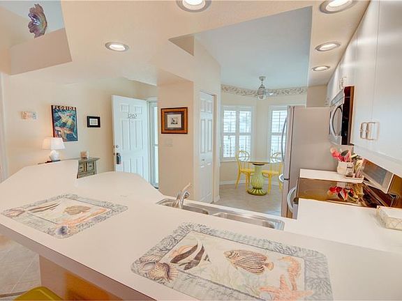 5th image of 5725 Greenwood Ave APT 3202
