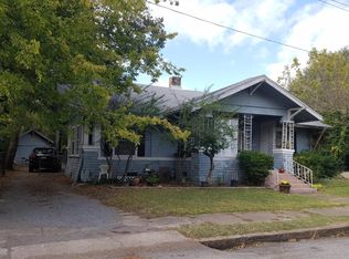 821 Star St, Bonham, TX 75418