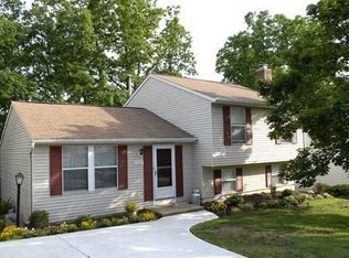 7657 Fallswood Way, Lorton, VA 22079