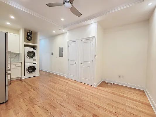 Rented by Compass | media 11