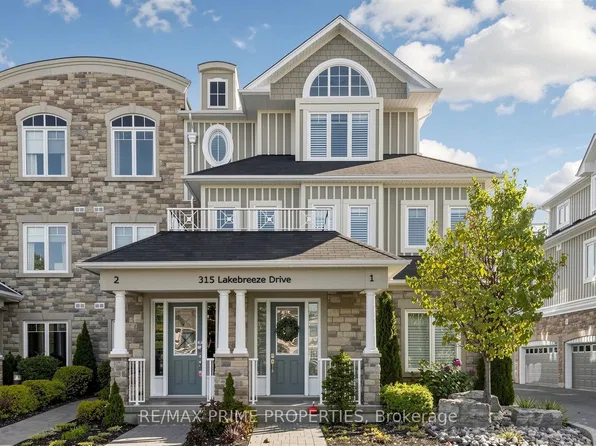 315 Lakebreeze Dr #1, Clarington, ON L1B 0A1