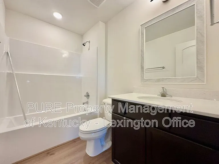 852 Halford Pl — Photo 27