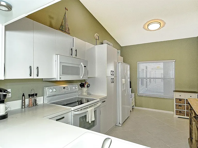 9610 Club South Cir #4302 — Photo 11