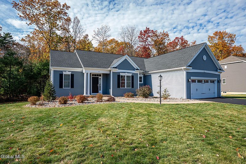 2nd image of 34 Greenbrier Way