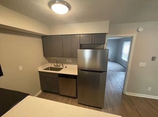 311 W Birch St #2, Champaign, IL 61820