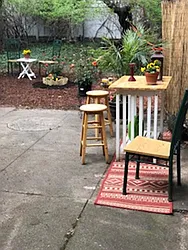 Rented by R New York