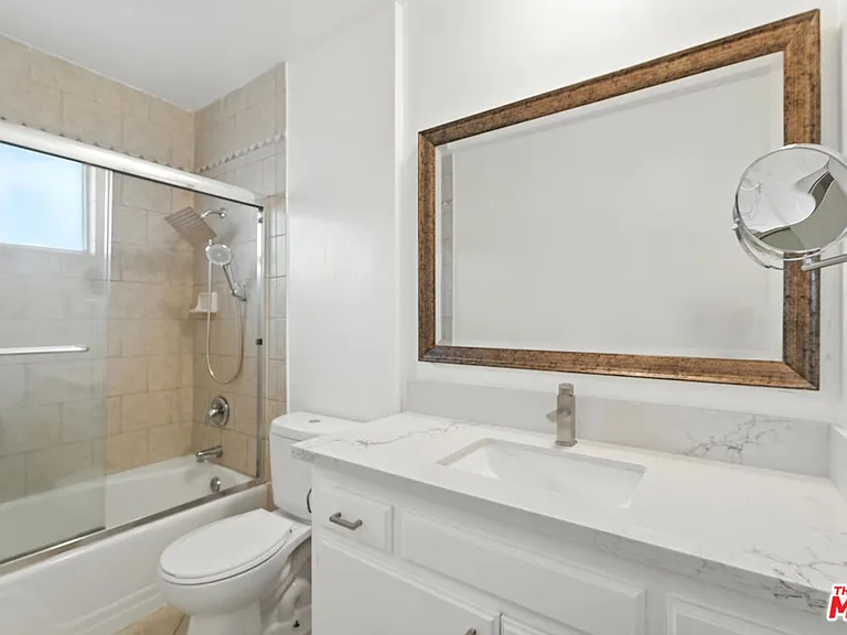 1230 Princeton St #3 — Photo 9