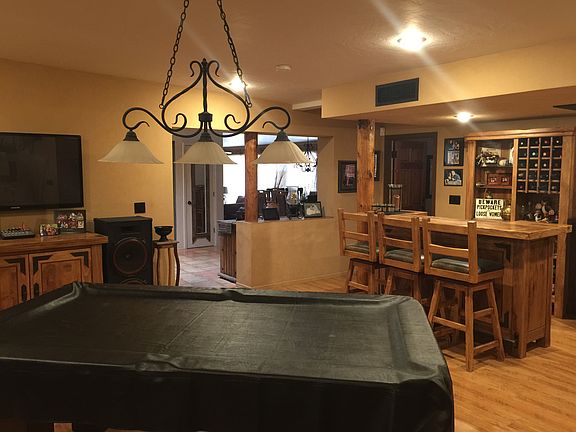 Entertaining room