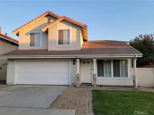 132 Fallbrook Ln, Pomona, CA 91766