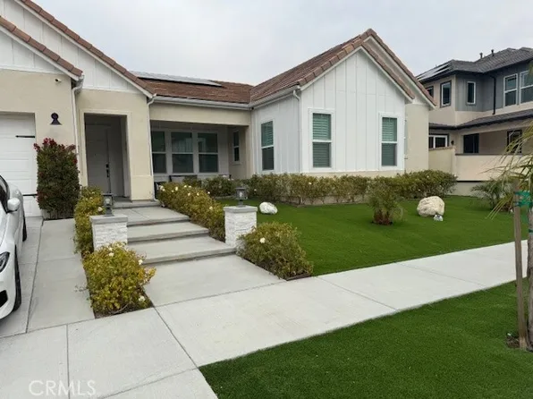 18771 Juniper Springs Dr, Santa Clarita, CA 91387