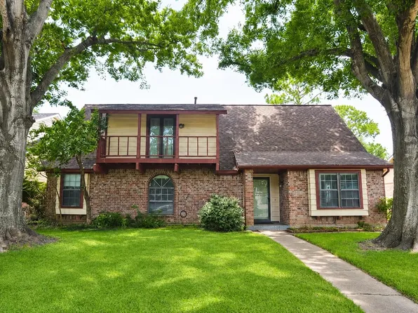 11914 Meadowtrail Ln, Meadows Place, TX 77477
