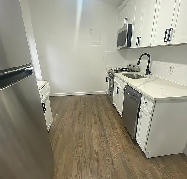 92 Court St #3 — Photo 12