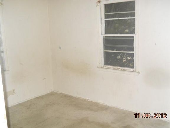 5th image of 1120/1122 Davis Street