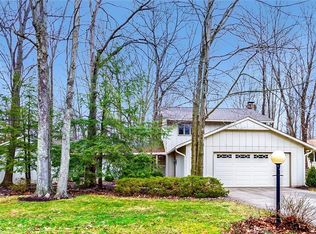 11651 River Moss Rd, Strongsville, OH 44136