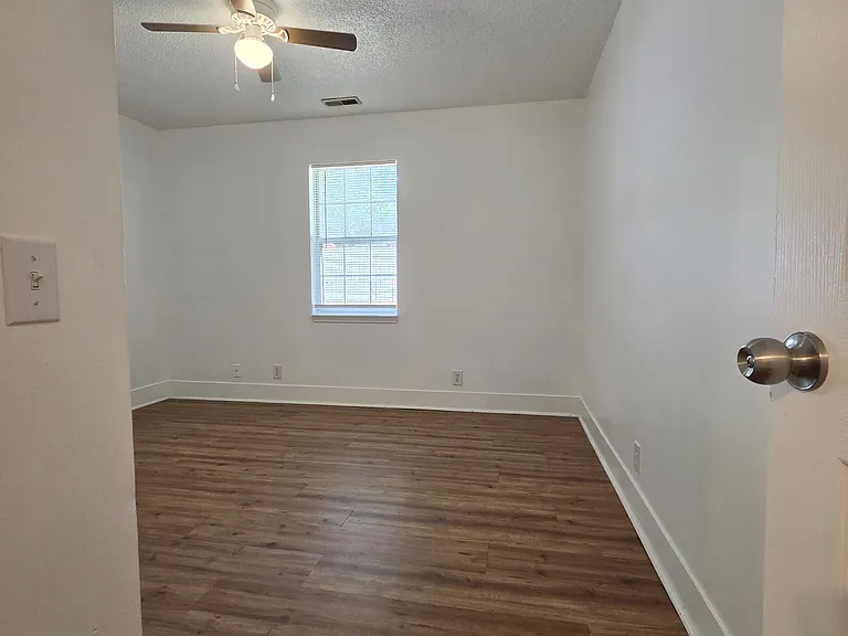 1036 Jessamine Trl — Photo 6
