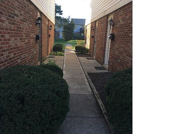 4th image of 93 Twilight Dr #36-DL2