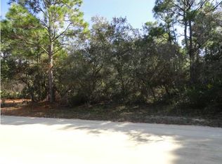 916 W Pine Ave, Eastpoint, FL 32328