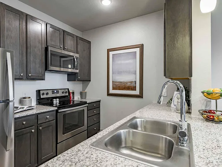 Catalon at Lago Mar I & II — Photo 5