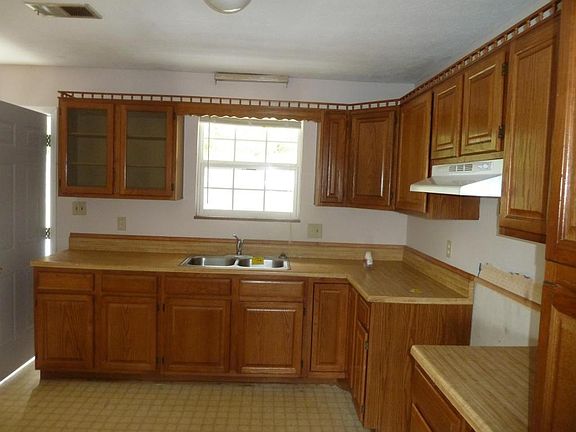 5th image of 6837 Langston Dr