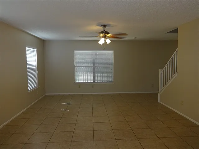 4611 Camas — Photo 3