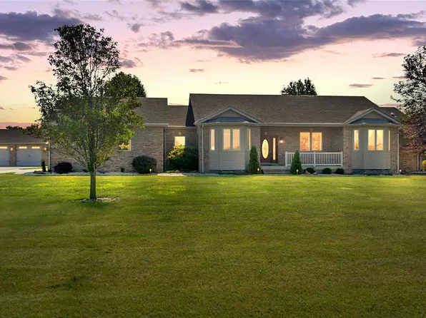 3500 Boomerang Dr, Marine, IL 62061