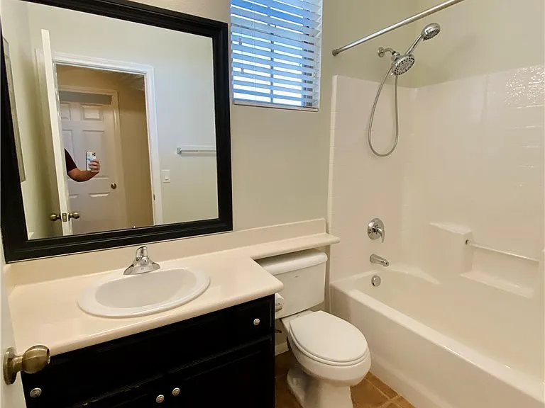 7621 Port Orchard Ave — Photo 21